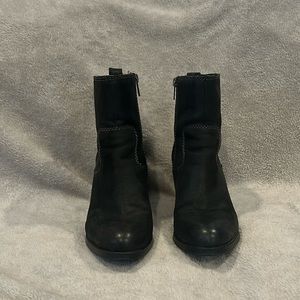 UEC Sperry Black Leather Ankle Boots Size 6.5